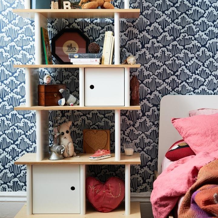 Actual product image Oeuf NYC Vertical Mini Library bookcase, walnut (74 x 35.60 x 164 cm)