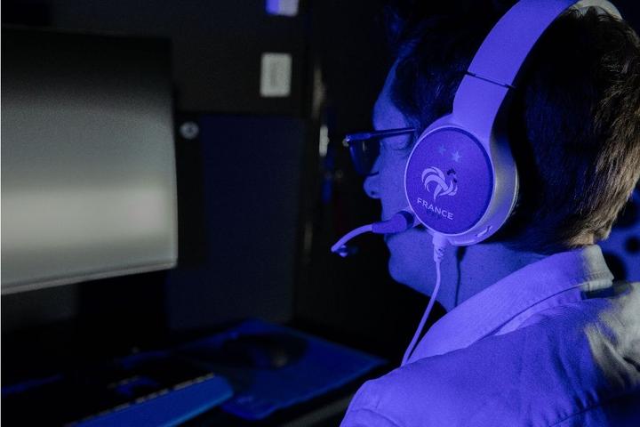 Actual product image Konix Fff (Cable)