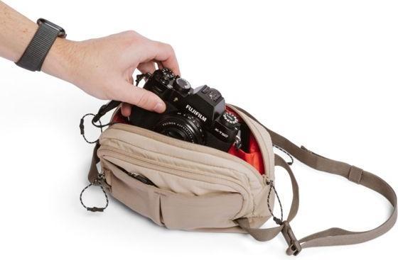 Actual product image Moment Take Sling 1.5L Desert (1.50 l)