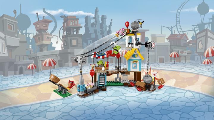 Actual product image LEGO Angry Birds Pig City Teardown (75824)