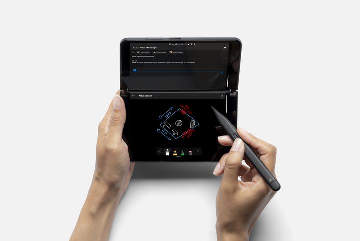 Produktbild Microsoft Surface Duo 2 B2B (128 GB, Obsidian, 8.30", SIM + eSIM, 5G)