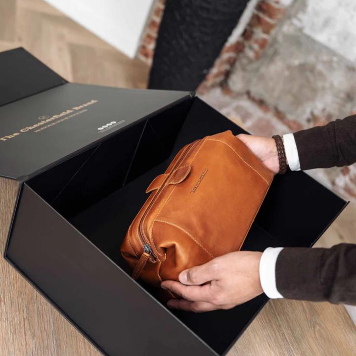 Actual product image Chesterfield Wax Pull Up toiletry bag leather 29 cm (7 l)