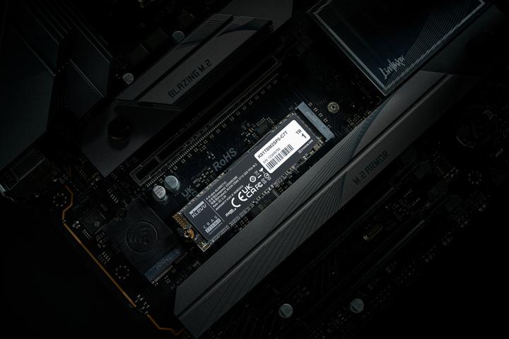 Immagine prodotto Klevv 1 TB C715 M.2 2280 PCIe Gen3 NVMe (1000 GB, M.2, M.2 2280)