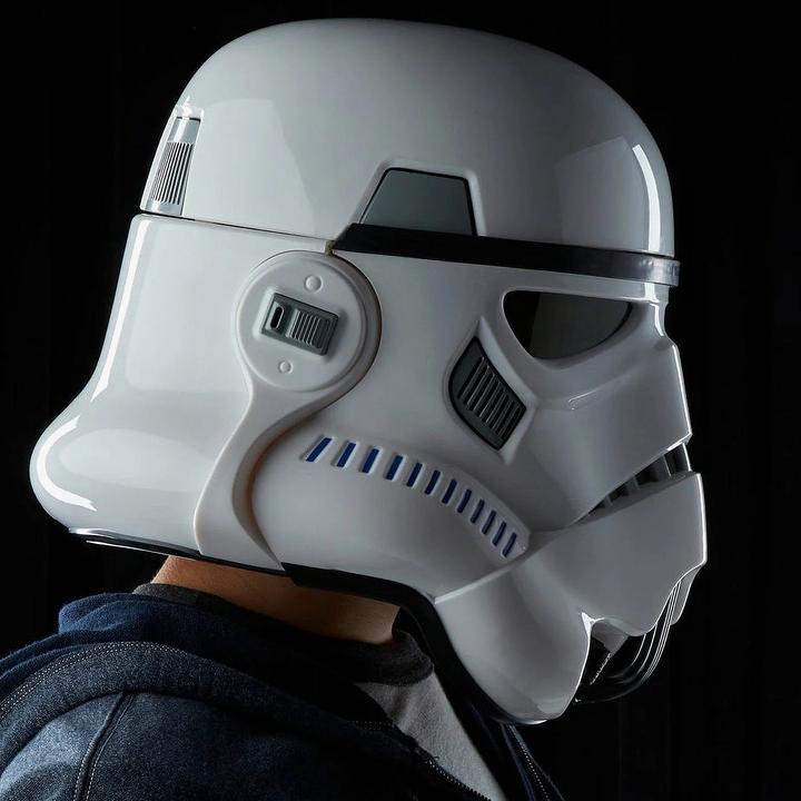 Image du produit Hasbro Star Wars Rogue One Black Series Casque électronique Stormtrooper impérial