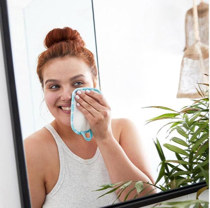 Actual product image Dock & Bay Makeup Remover Pads (Cleansing lotion)