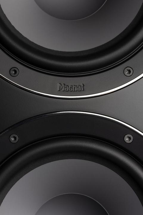 Actual product image Magnat Signature 607 (1 pair, 350 W)