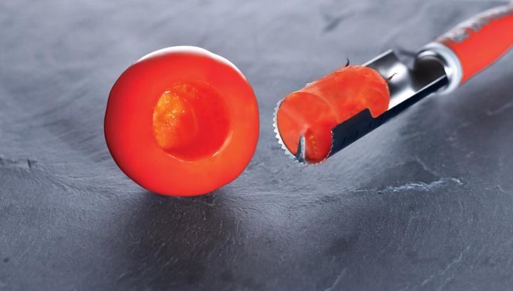 Actual product image de Buyer Universal corer 30mm with red handle