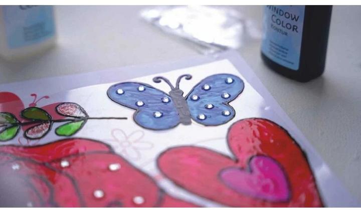 Image du produit Kreul Couleur de la fenêtre XXL (Bleu roi, Rouge rubis, Blanc neige, Faon, Jaune doré, Pink, Or scintillant, Noir, Mairün, Argent scintillant, 800 ml)
