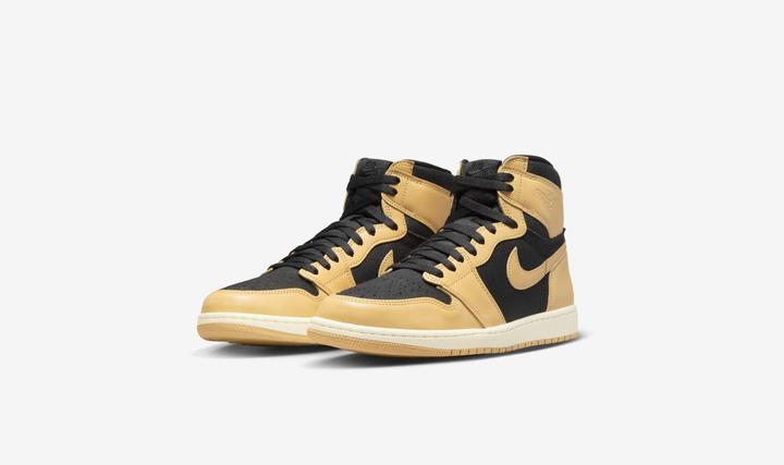 Immagine prodotto Jordan 1 Retro High OG Heirloom (41)