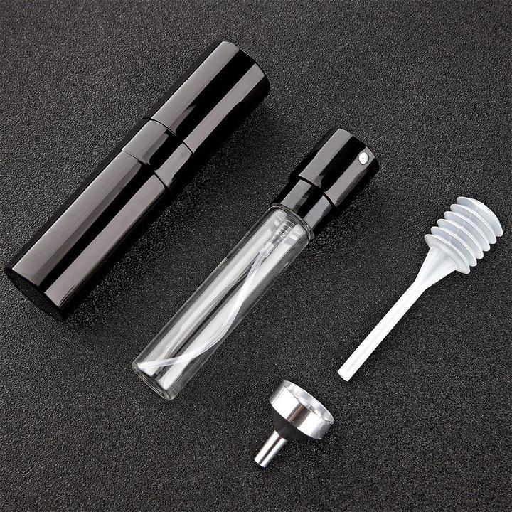 Actual product image Swissdetector Refillable perfume atomizer - Aluminium 8 ml rotating with hidden lid - Blue (Eau de cologne, 8 ml)