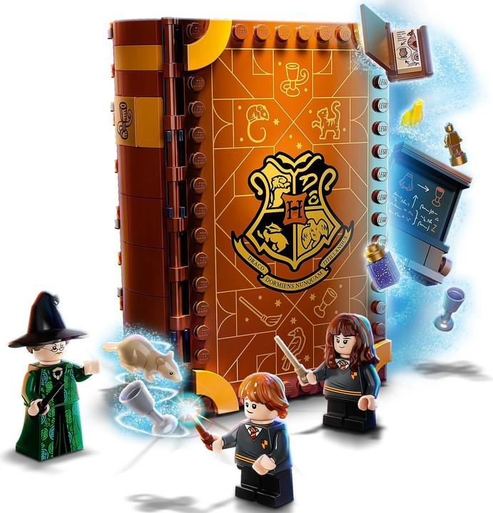 Image du produit LEGO Le moment de Poudlard : la classe de transformation (76382, LEGO Harry Potter)