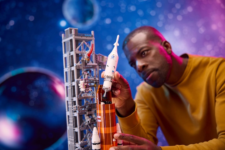 Image du produit LEGO Base de lancement Artemis de la NASA (10341, LEGO Icons, LEGO difficiles à trouver)