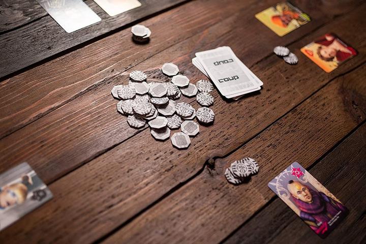 Actual product image Indie Boards & Cards Coup (English)