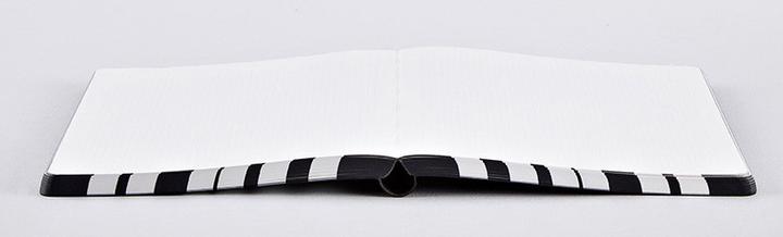 Actual product image Nuuna Graphic L, Been There Done That (22 x 16.5 cm, Dotted, Soft cover)