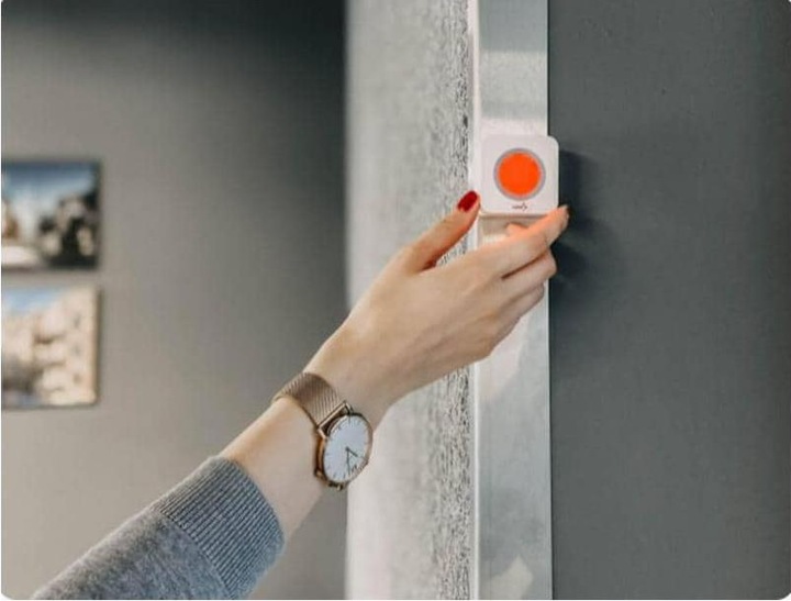 Actual product image Luxafor cube