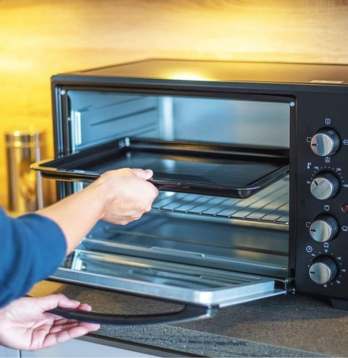 Actual product image TZS First Austria Mini oven 2000 Watt