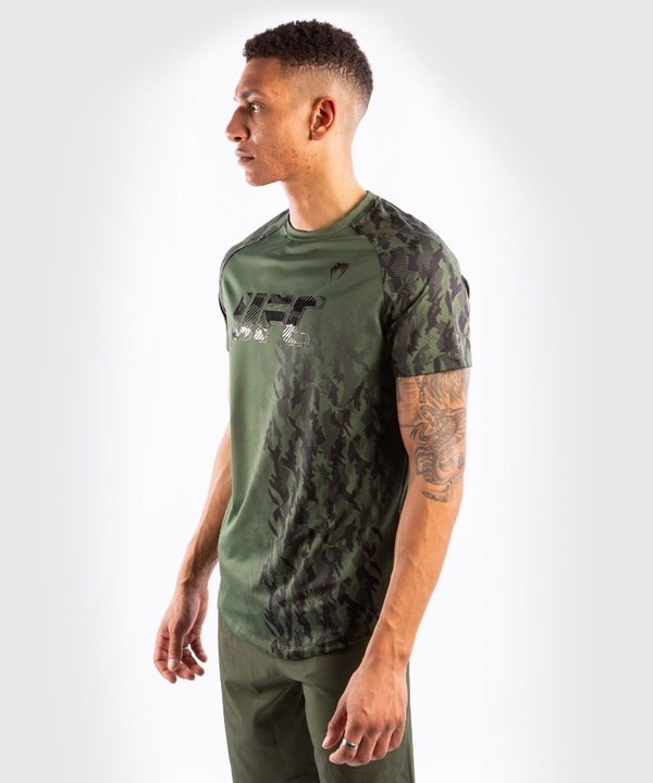 Produktbild UFC | Venum Authentic Fight Week Herren Performance Kurzarm T-Shirt (XS)