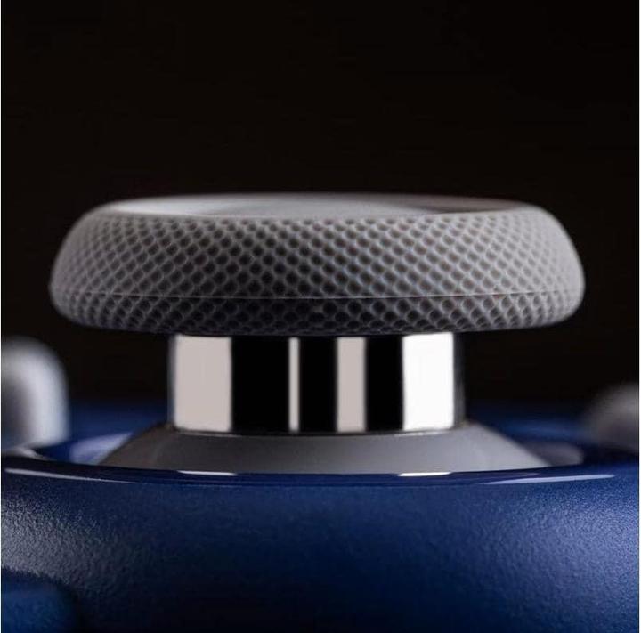 Actual product image 8bitdo Pro 3 Bluetooth (PC, Android, Switch, iOS, Mac, Switch 2)