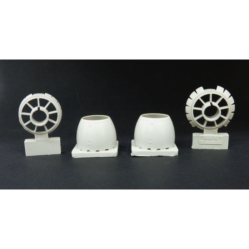 Plus Model PBM5 Mariner engine cowlings