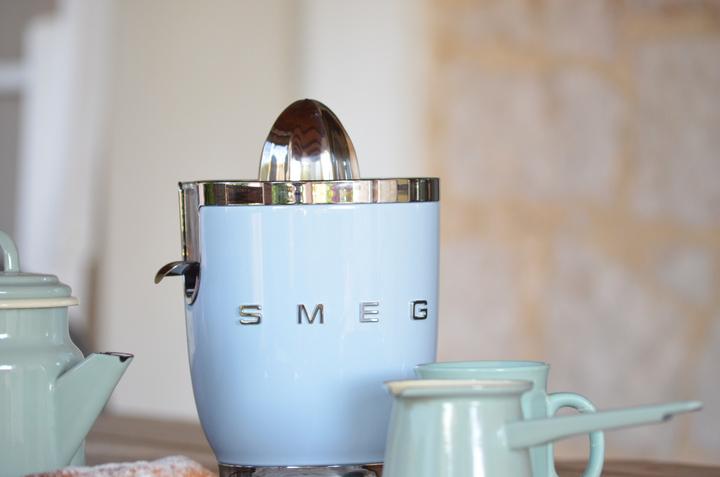 Actual product image Smeg CJF11PBEU 50's Style