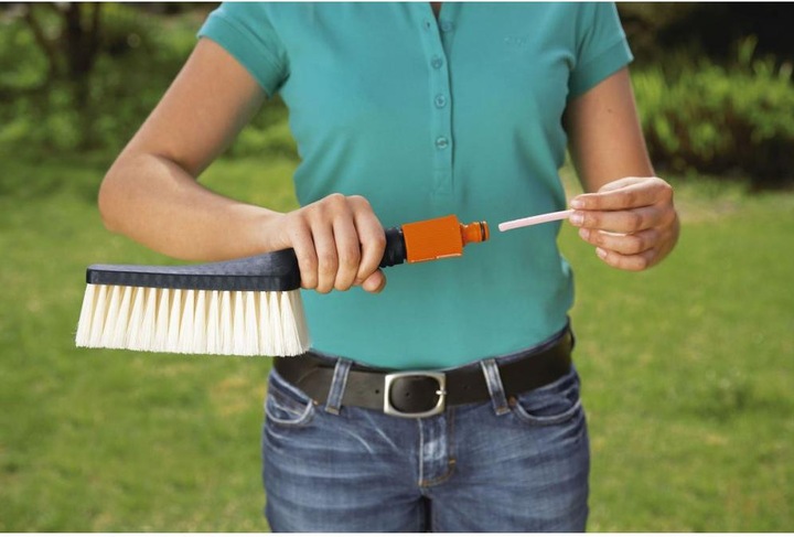 Actual product image Gardena Hand washing brush
