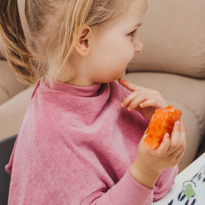 Produktbild Little Casimir Lätzchen mit Ärmeln – wasserdicht, saugfähig & verstellbar, für Babys 6M-4J (6 Monate)
