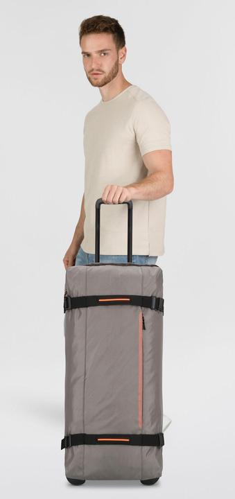 Actual product image American Tourister URBAN TRACK Duffle with Wheels (133 l)