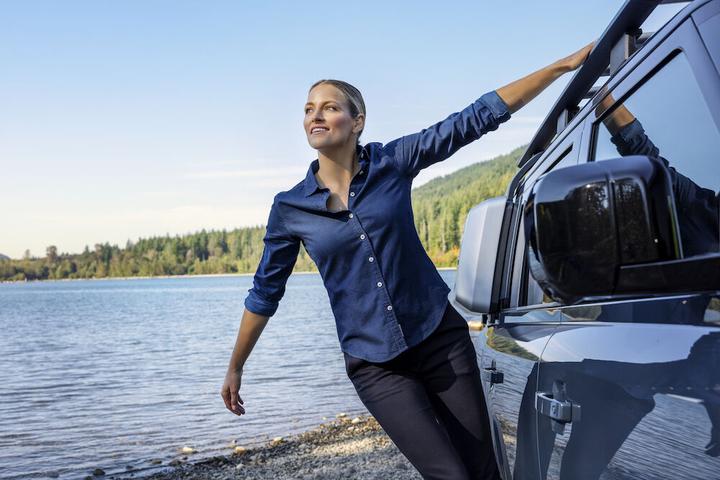 Produktbild Cutter & Buck Ellensburg Denim shirt Ladies (M)