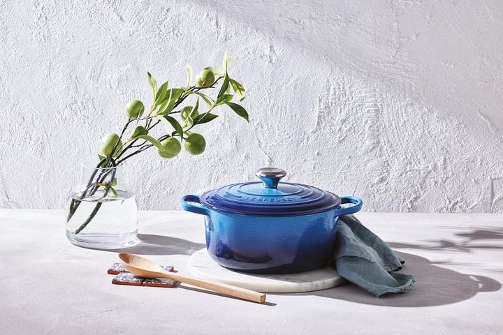 Produktbild Le Creuset Azure (Bräter + Schmortopf, Emaille, Gusseisen, 22 x 15.20 cm)