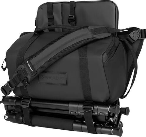 Actual product image Wandrd ROGUE Sling 9L Black V2 (Camera shoulder bag, 9 l)
