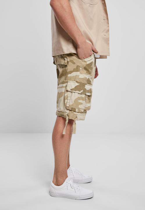 Produktbild Brandit Urban Legend Cargo Shorts (XL)