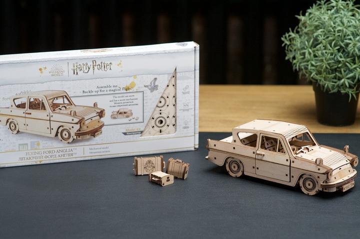 Produktbild Ugears Fliegender Ford Anglia