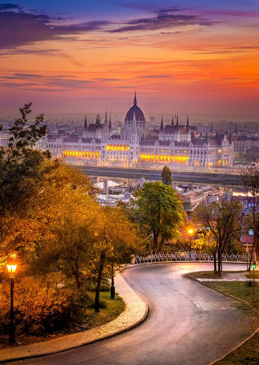 Actual product image Enjoy Puzzle ENJOY-2115 - Buda District with Hungarian Parliament, jigsaw puzzle, 1000 pieces (1000 pieces)