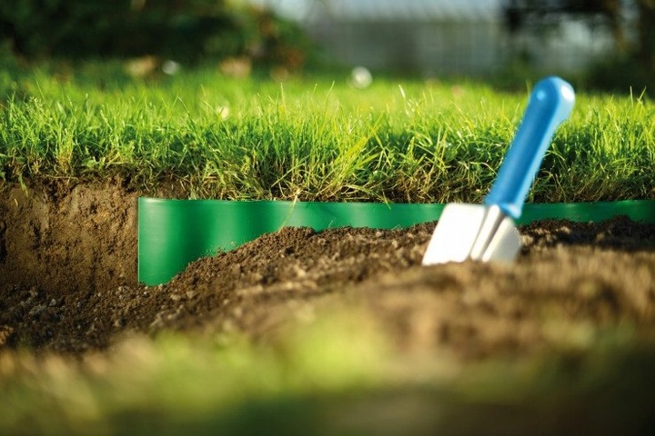 Image du produit Cellfast Cell-Fast CHEMIN DE GAZON 15X9M 30-232H Noir (900 cm)