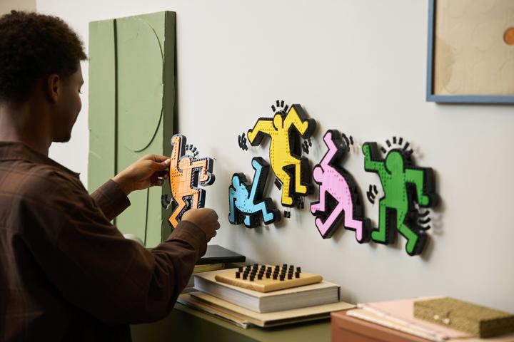 Actual product image LEGO Keith Haring - Dancing figures (LEGO Art)