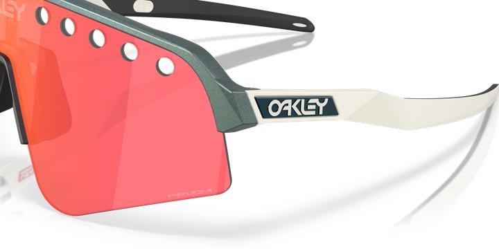 Actual product image Oakley Sutro Lite Sweep - Prizm - Fahrradbrille (Matte Silver-Blue Colourshift, Prizm trail torch)