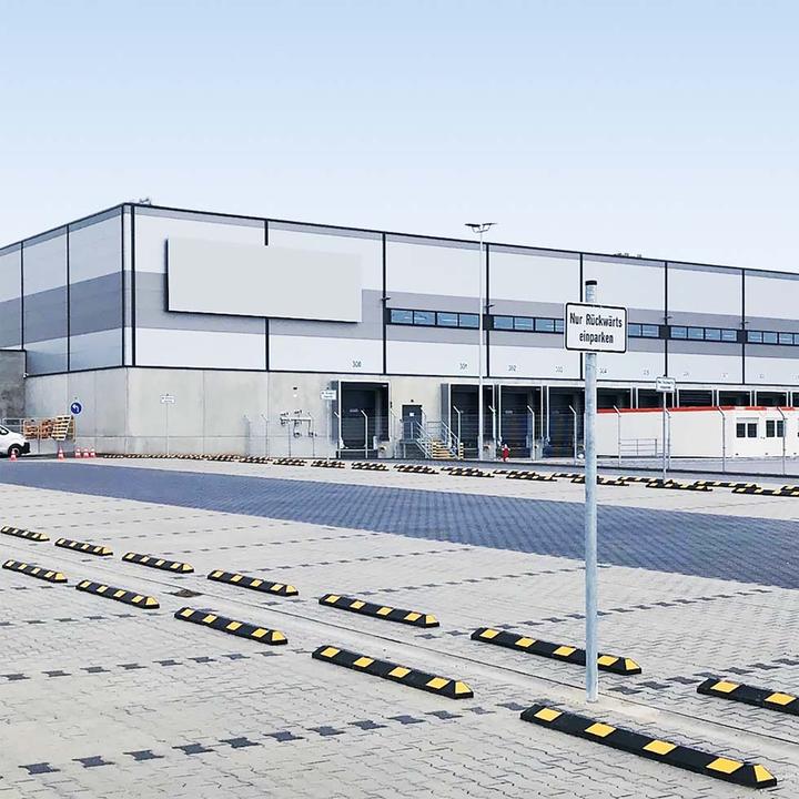 Image du produit Moravia Délimitation de parking Park-AID®, L x l x h 1800 x 150 x 100 mm, noir/jaune.