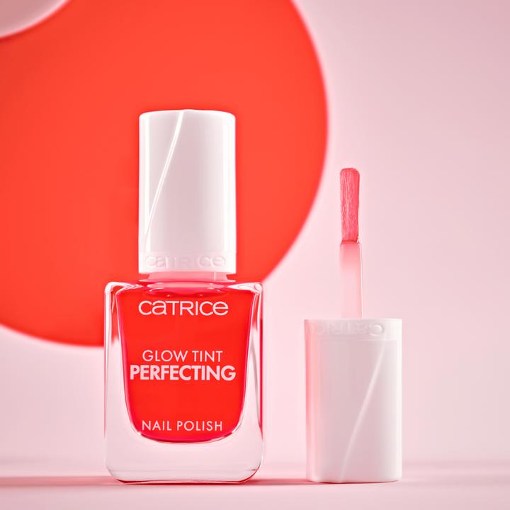 Immagine prodotto Catrice Glow Tint Perfecting Nail Polish (#E7E1D9, 010, 010 Blush morbido, Morbido blush, N 010 - FARD MORBIDO, Riflettori puntati sull'inferno, Smalto)