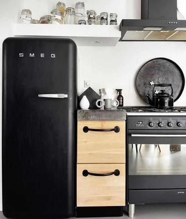 Actual product image Smeg Retro Style FAB28LBL6 (270 l)