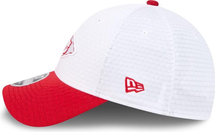 Actual product image New Era 9FORTY Stretch Cap TRAINING 2024 Kansas City Chiefs