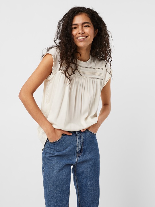 Produktbild Vero Moda Spitze Oberteil mit kurzen Ärmeln (XS)