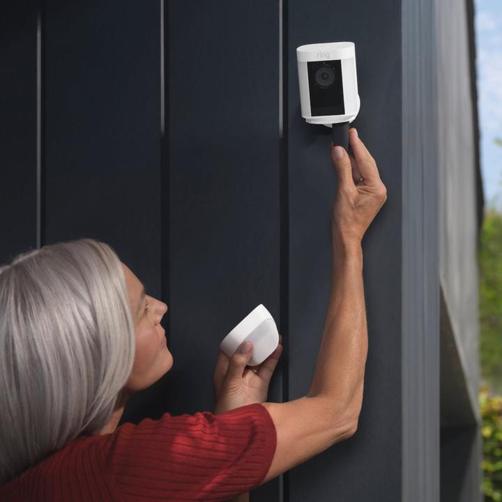 Immagine prodotto Ring Spotlight Cam Pro (1920 x 1080 Pixels)