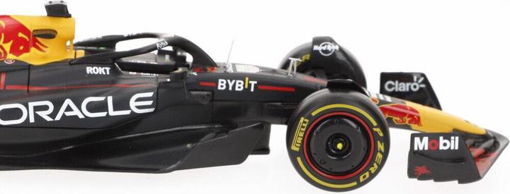 Actual product image Bburago Red Bull F1 RB19