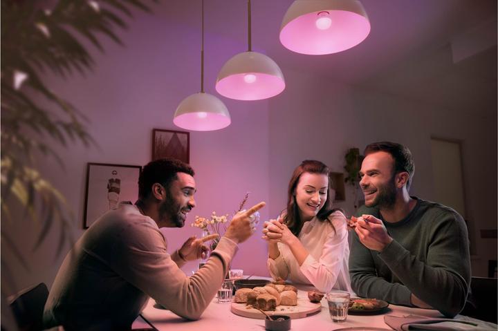 Produktbild Philips Hue White & Color Ambiance Luster (E14, 470 lm, 1 x)