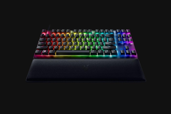 Actual product image Razer Huntsman V2 (DE, Cable)