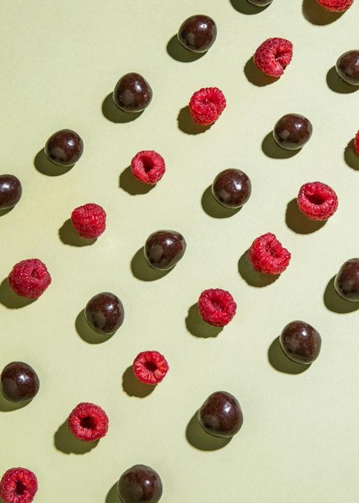 Produktbild KoRo Gefriergetrocknete Himbeeren in dunkler Schokolade (1000 g)