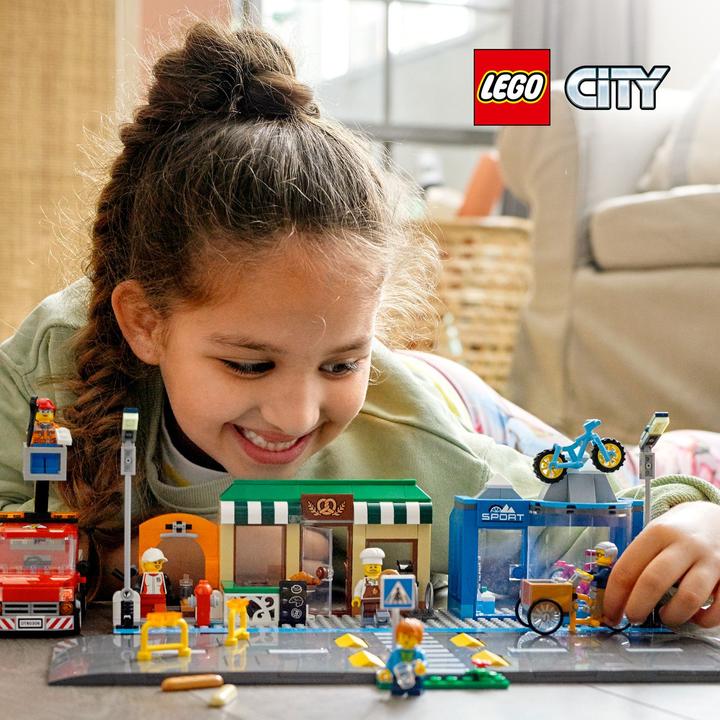 Image du produit LEGO City Rue commerçante avec magasins 60306 (60306, LEGO City)