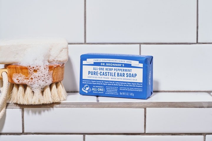 Image du produit Dr. Bronner's Savon tout-en-un à la menthe poivrée 140g (Savon dur)