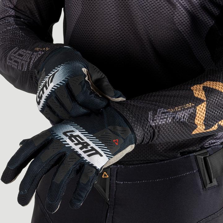 Produktbild Leatt Jersey Moto 5.5 UltraWeld V25 (XL)