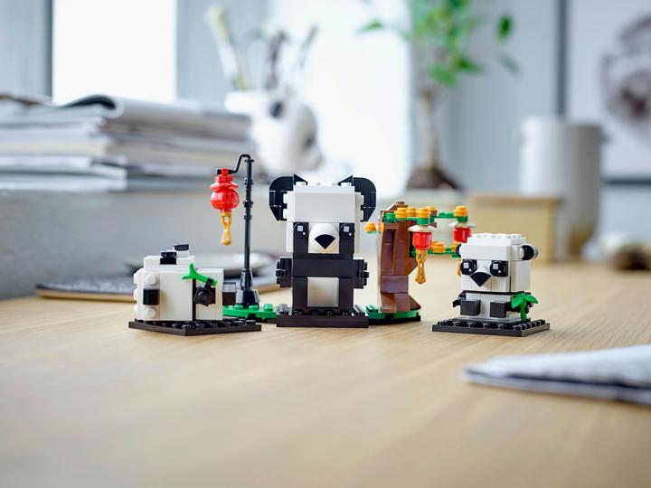 Produktbild LEGO Pandas fürs chinesische Neujahrsfest (40466, LEGO Brickheadz)